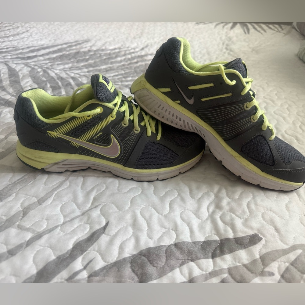Nike Anodyne DS Flywire 537681-005 Gray Running Shoes Lace Up Women’s Sz 9.5